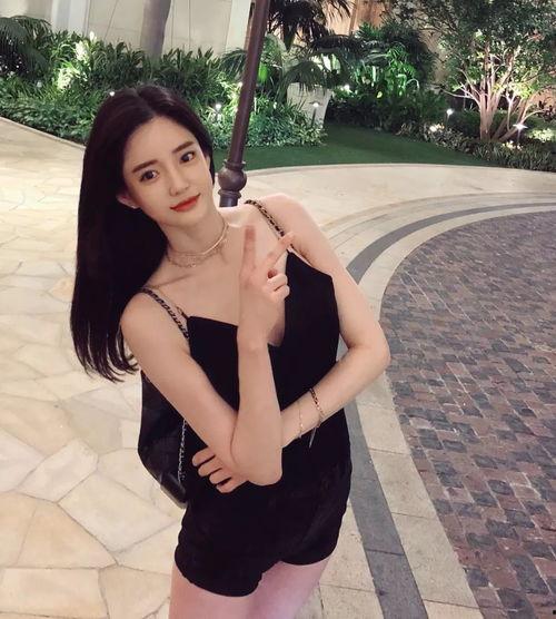 hyein前排吃瓜,揭秘hyein前排吃瓜背后的故事