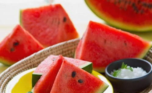 梦见和朋友吃大瓜,与好友共享的甜蜜时光